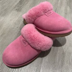 UGG Women's Cozy Pink Slippers Women’s Size 7